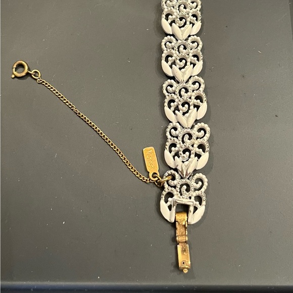 Vintage Monet White and Gold Bracelet - Picture 3 of 3